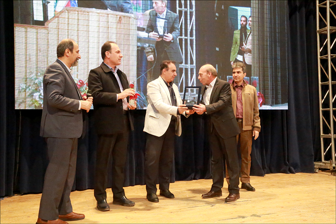 جشن شب دوم دهه فجر 1401 35