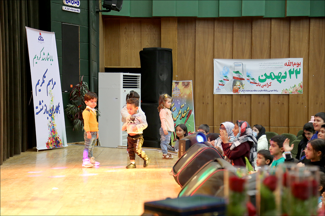 جشن شب دوم دهه فجر 1401 52