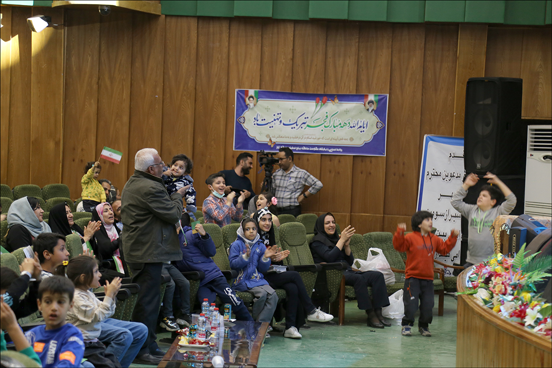 جشن شب دوم دهه فجر 1401 63