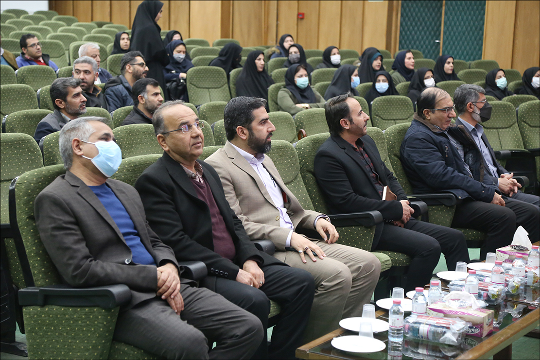 تجلیل از فرزندان شهدا دهه فجر 1401 5