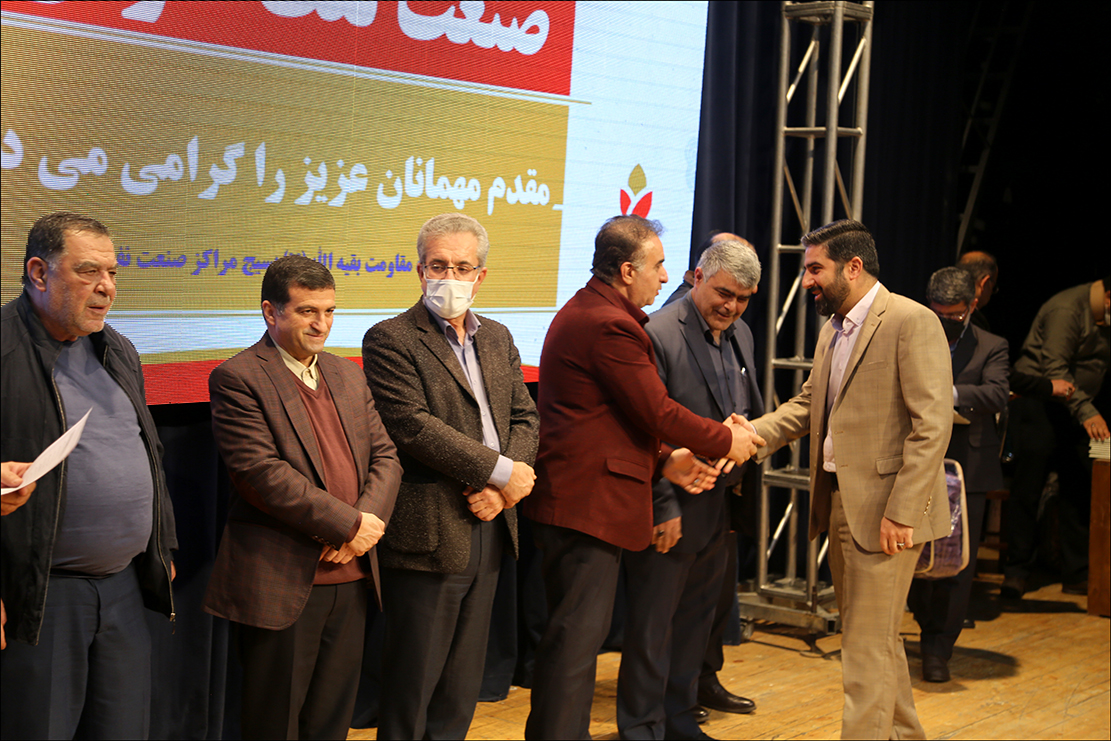 تجلیل از فرزندان شهدا دهه فجر 1401 19