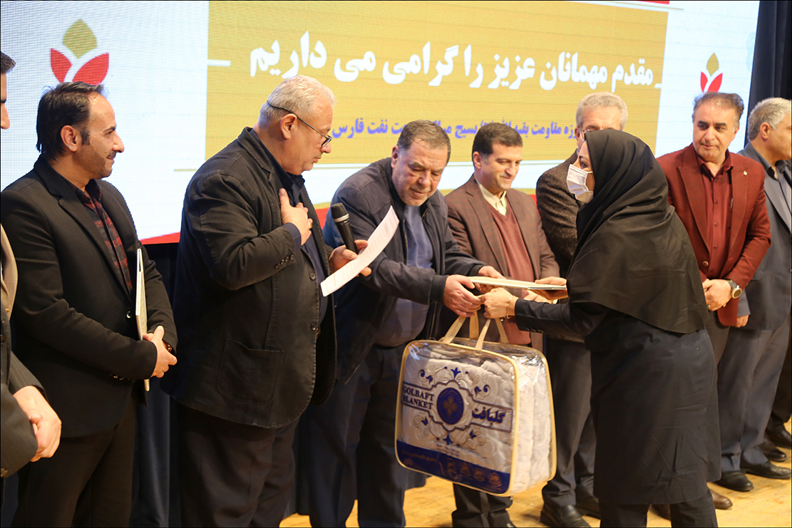 تجلیل از فرزندان شهدا دهه فجر 1401 20