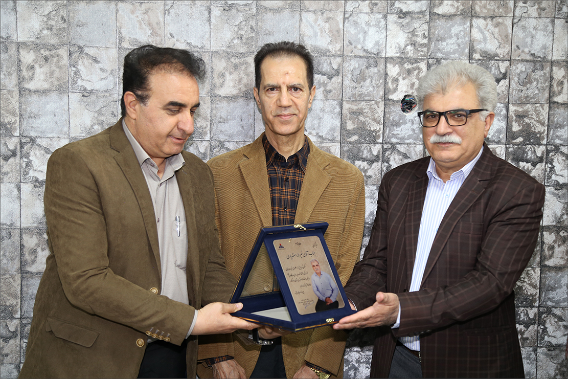 تجلیل از جانیازان و ایثاارگران و فرزندان شهدا به مناسبت اعیاد شعبانیه 11