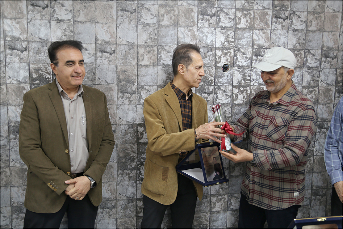 تجلیل از جانیازان و ایثاارگران و فرزندان شهدا به مناسبت اعیاد شعبانیه 13