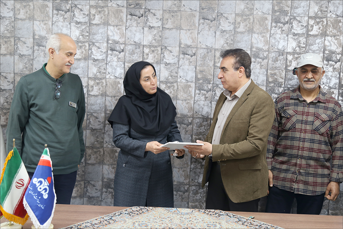 تجلیل از جانیازان و ایثاارگران و فرزندان شهدا به مناسبت اعیاد شعبانیه 16