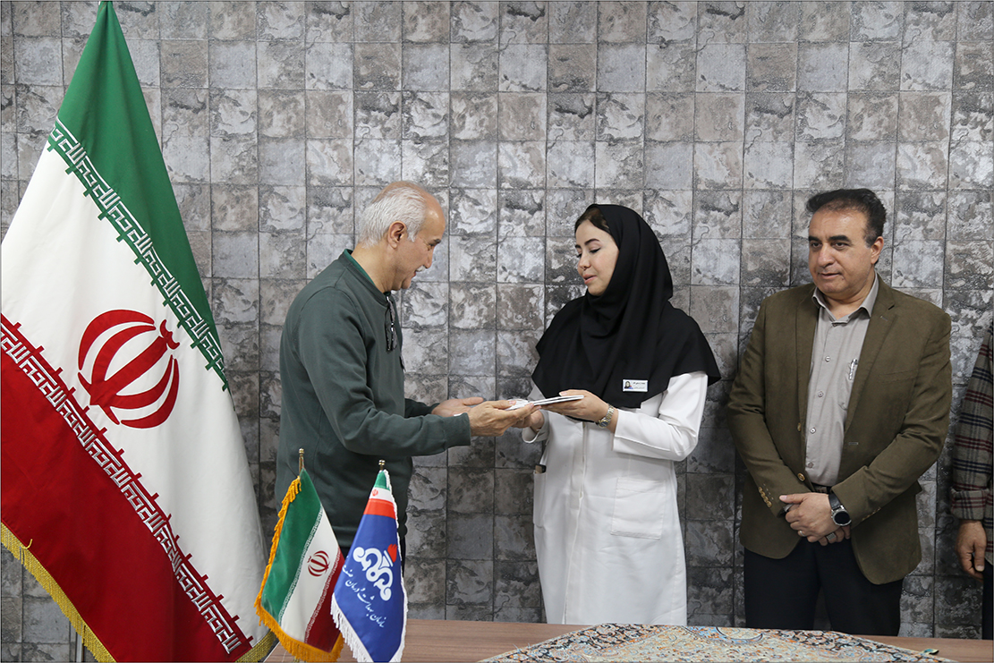 تجلیل از جانیازان و ایثاارگران و فرزندان شهدا به مناسبت اعیاد شعبانیه 17