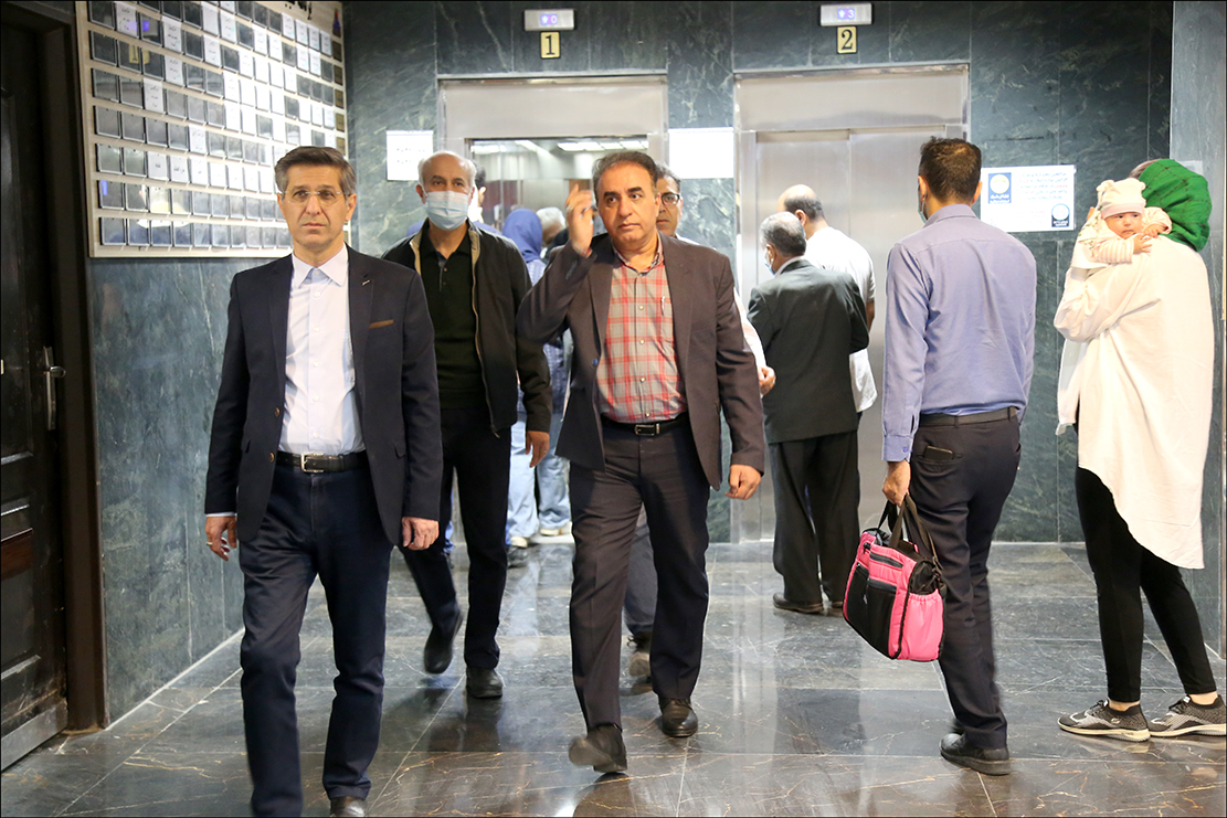 دیدار نوروزی دکتر تندر با پرسنل درمانگاه شماره2 16