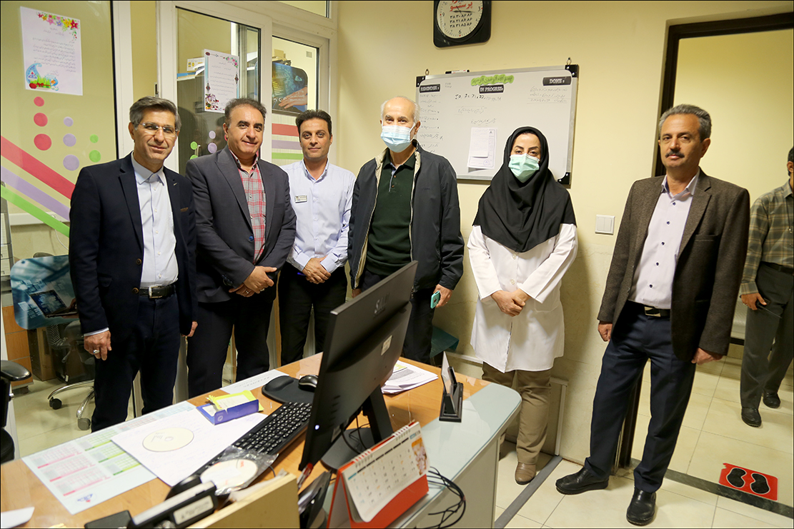 دیدار نوروزی دکتر تندر با پرسنل درمانگاه شماره2 30