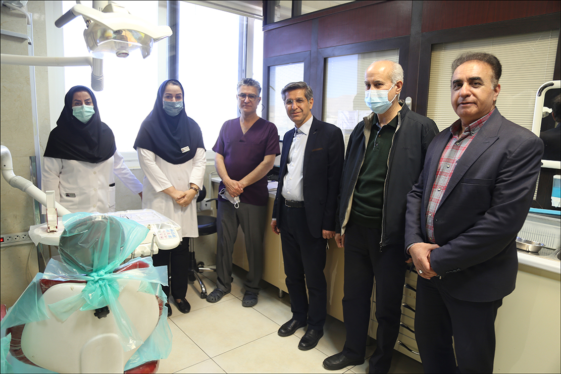 دیدار نوروزی دکتر تندر با پرسنل درمانگاه شماره2 34