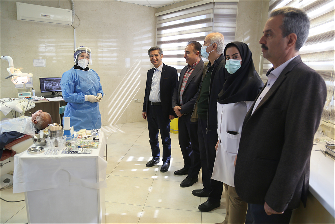 دیدار نوروزی دکتر تندر با پرسنل درمانگاه شماره2 35