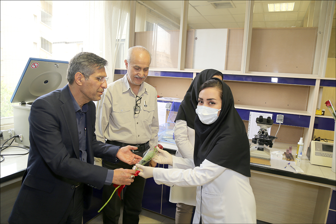 گرامی داشت روز آزمایشگاه 2/ 1402 8