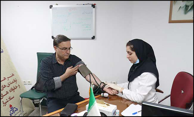 غرفه سلامت در ستاد شرکت بهره برداری نفت و گاز زاگرس جنوبی برپا شد 3