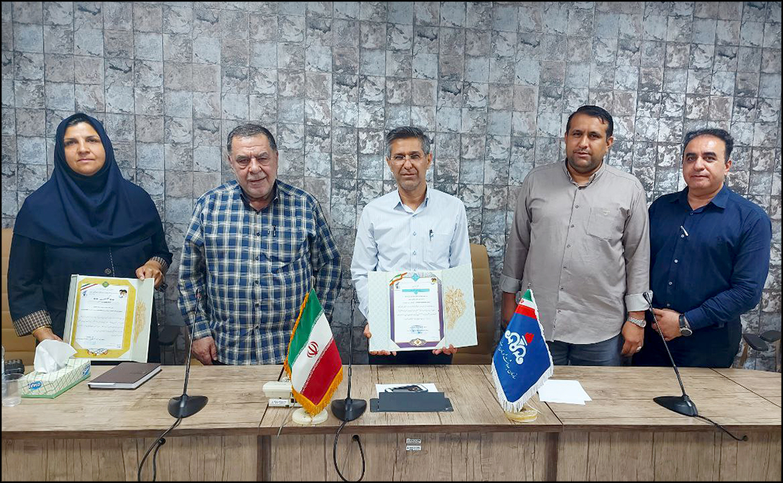 اهدا لوح نشست فرماندهان 2