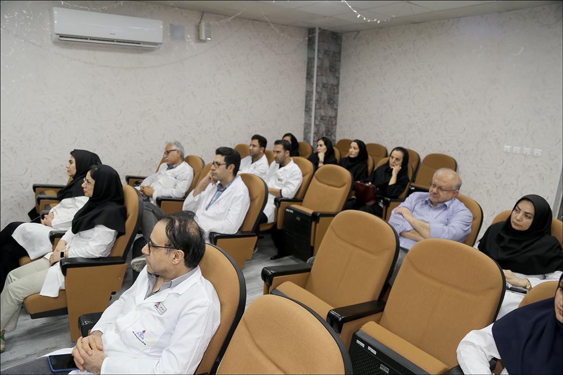 برگزاری دوره آموزشی بررسی سرطان های خون رده تکثیری 14