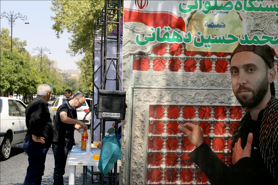 توزیع شربت تاسوعا 10