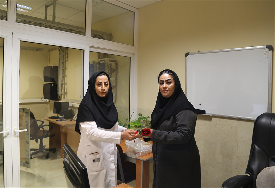 گرامی داشت روز کارمند در بهداشت و درمان صنعت نفت فارس 78