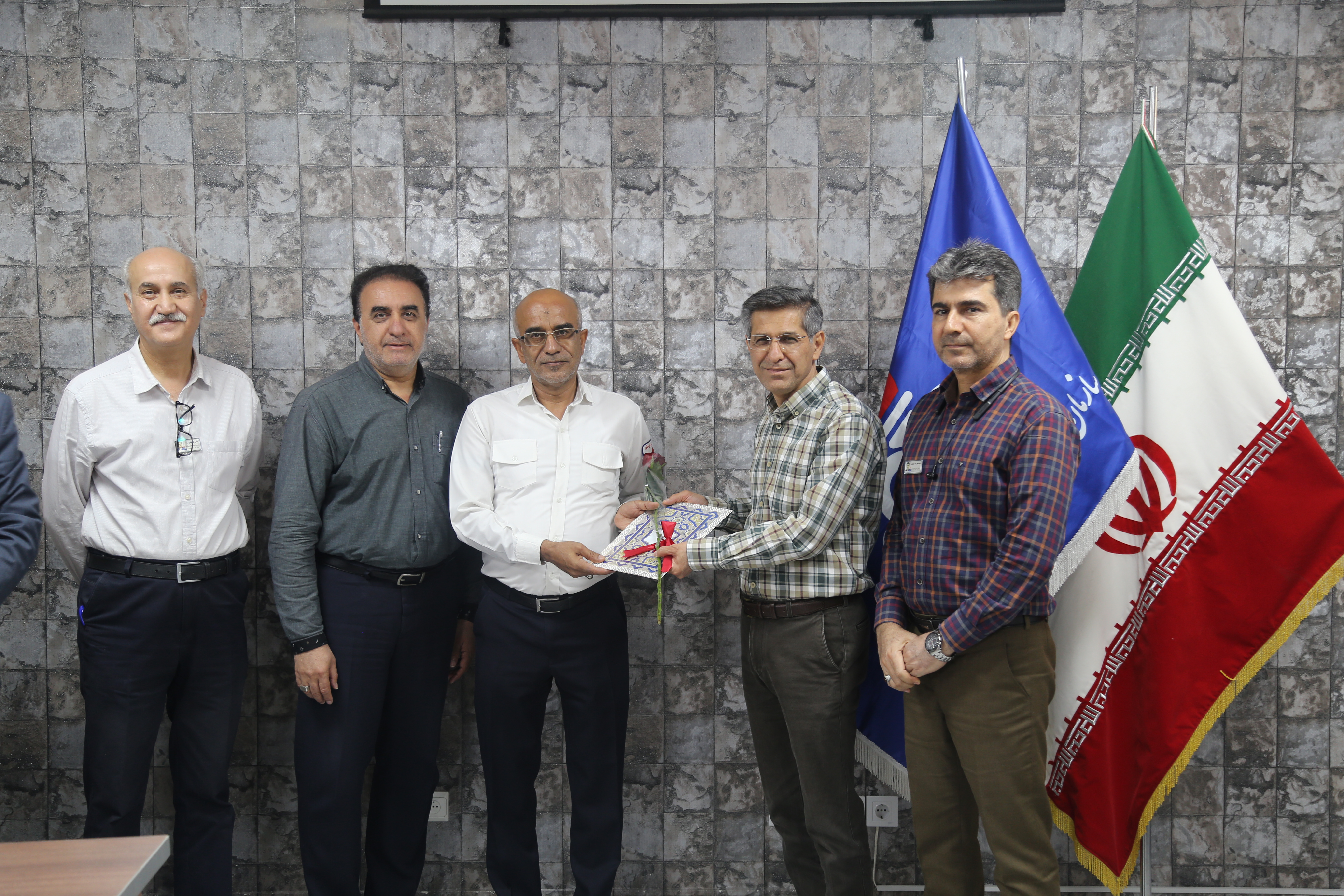 تجلیل از رزمندگان در هفته دفاع مقدس 9