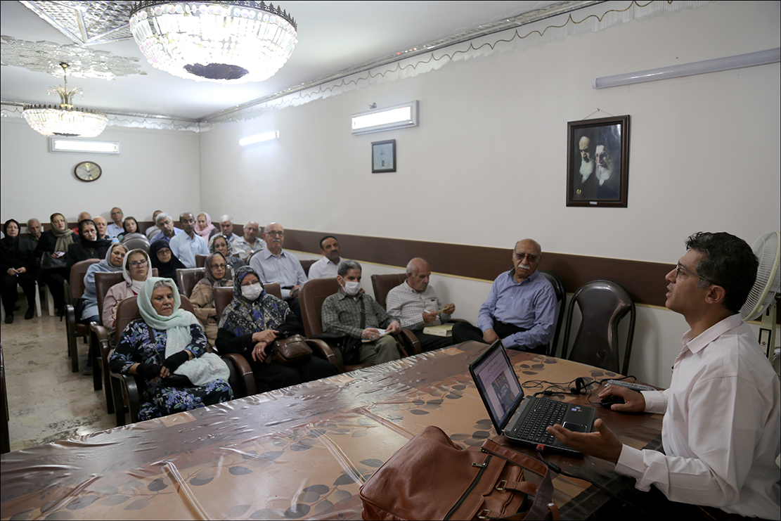 کلاس خود مراقبتی در پیشگیری از بیماری های دوران سالمندی  8