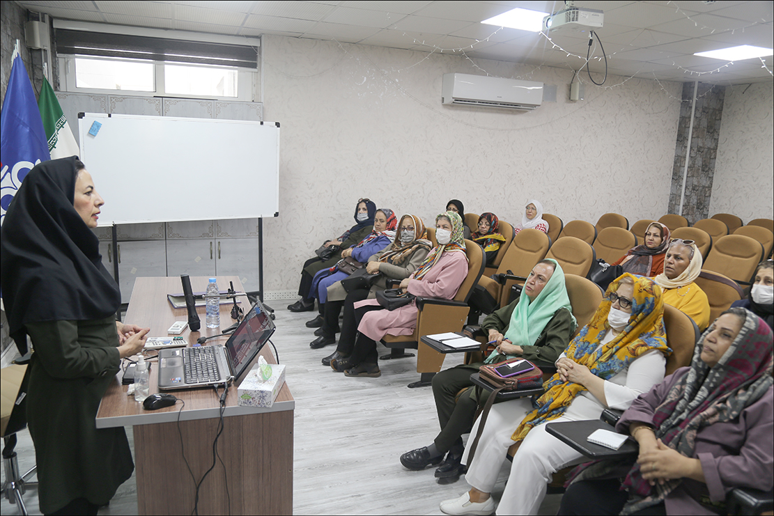 برگزاری کلاس آموزشی نقش تغذیه در پیشگیری و درمان پر فشاری خون 8