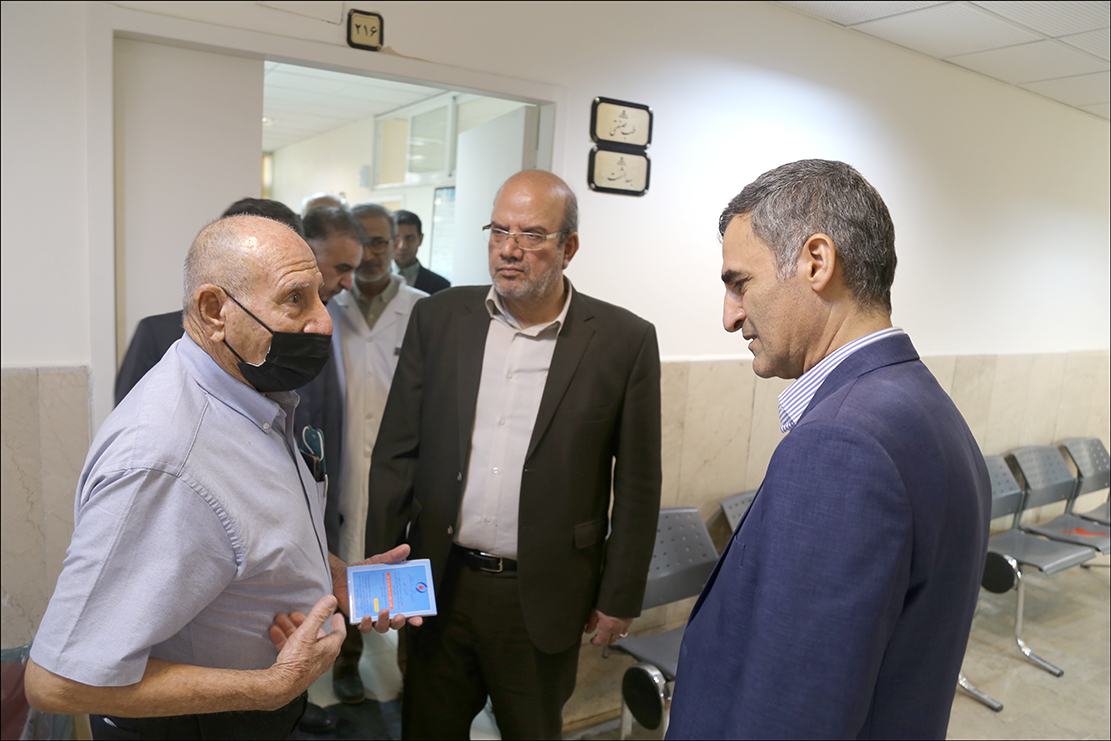 بازدید مدیر عامل سازمان از مراکز درمانی بهداشت و درمان صنعت نفت فارس 10