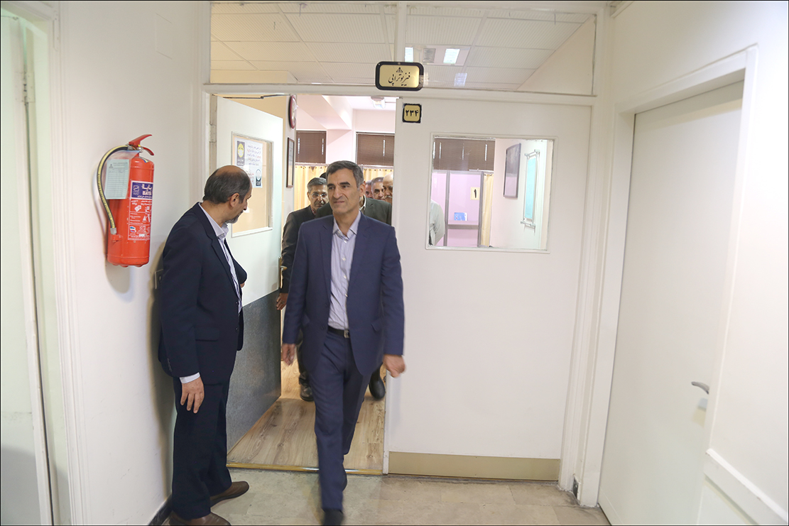 بازدید مدیر عامل سازمان از مراکز درمانی بهداشت و درمان صنعت نفت فارس 13