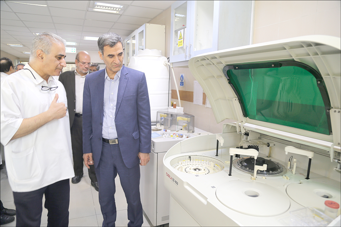بازدید مدیر عامل سازمان از مراکز درمانی بهداشت و درمان صنعت نفت فارس 16