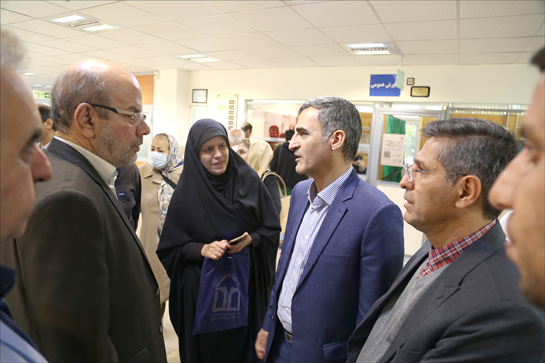 بازدید مدیر عامل سازمان از مراکز درمانی بهداشت و درمان صنعت نفت فارس 21