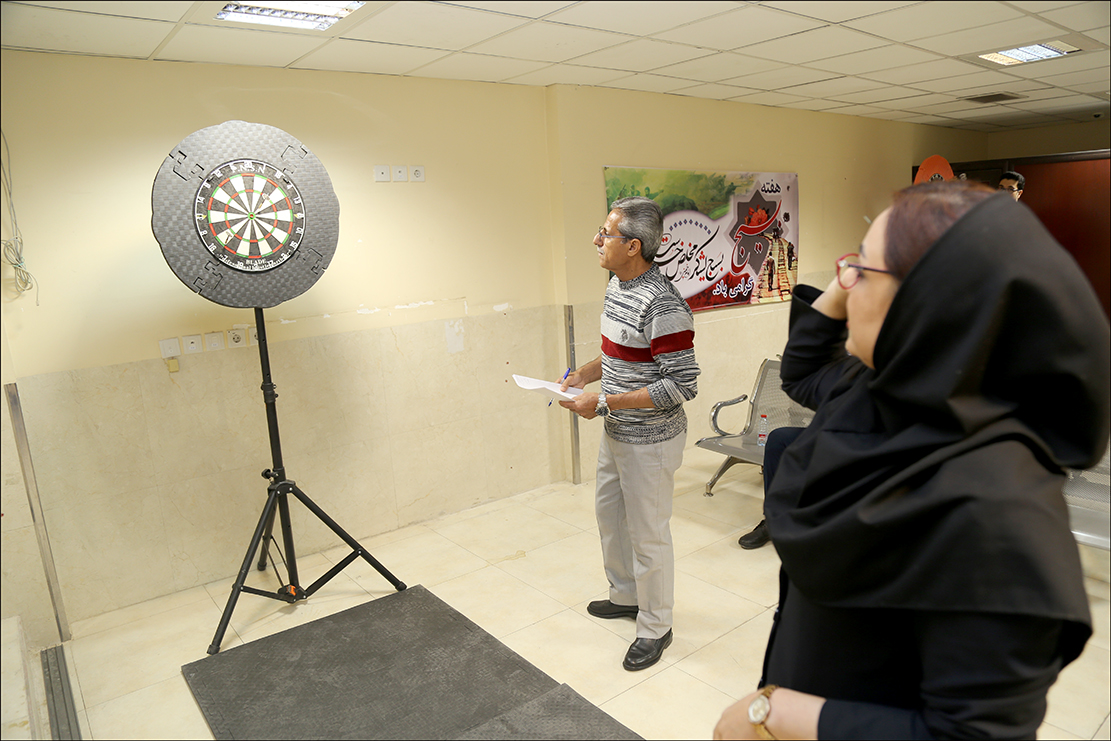 مسابقه ورزشی دارت به مناسبت هفته بسیج برگزار شد 13