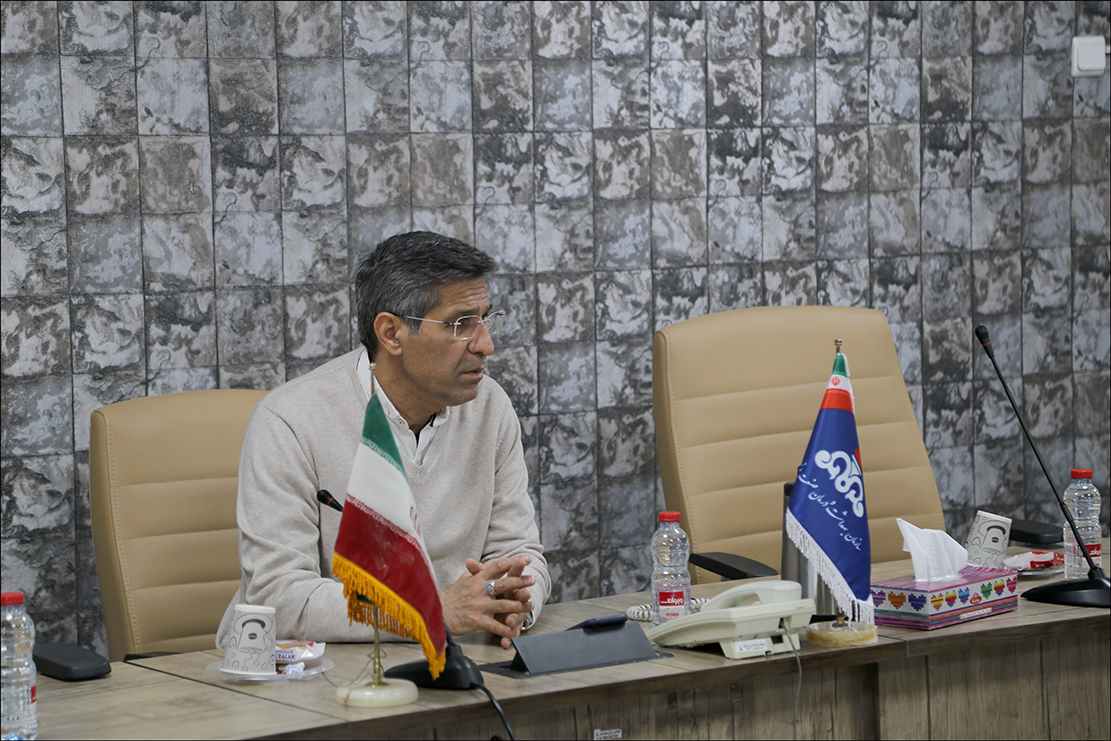 هم اندیشی پایگاه خواهران و دکتر تندر 6