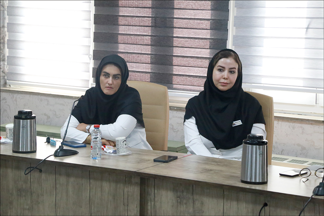 هم اندیشی پایگاه خواهران و دکتر تندر 12