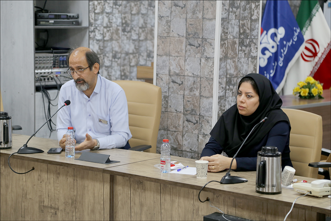 هم اندیشی پایگاه خواهران و دکتر تندر 18