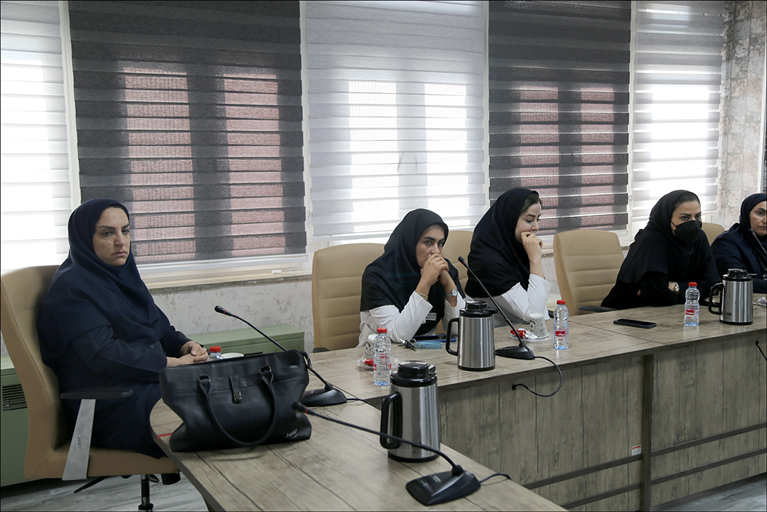 هم اندیشی پایگاه خواهران و دکتر تندر 20