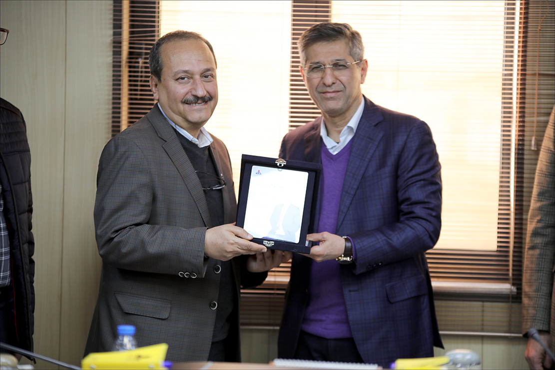 هم اندیشی ارتقاء سطح سلامت شاغلان 3