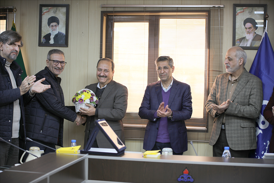 نشست هم اندیشی ارتقاء سطح سلامت شاغلین 42