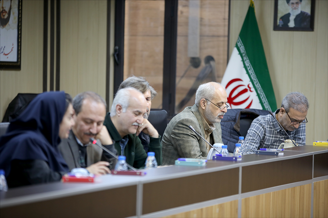 نشست هم اندیشی ارتقاء سطح سلامت شاغلین 47