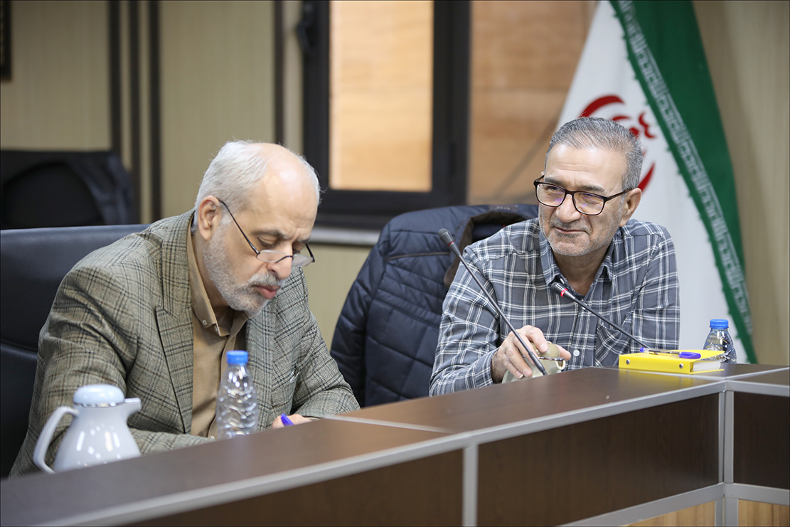 نشست هم اندیشی ارتقاء سطح سلامت شاغلین 65