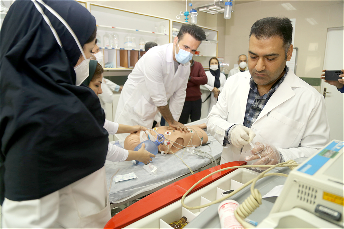 برگزاری مانور احیاء قلبی-ریوی در بهداشت و درمان صنعت نفت فارس 1