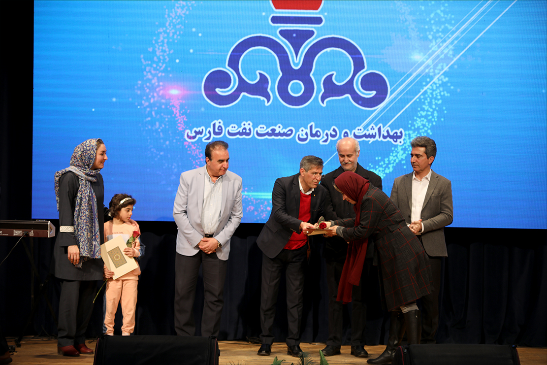 جشن بزرگ خانوادگی دهه فجر صنعت نفت فارس 71