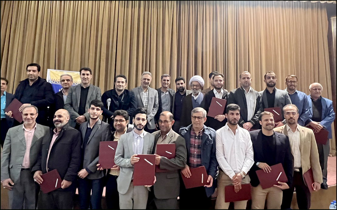 افتخارآفرینی کارکنان منطقه فارس در هشتمین دوره مسابقات قرآن یادواره شهدای سازمان 1