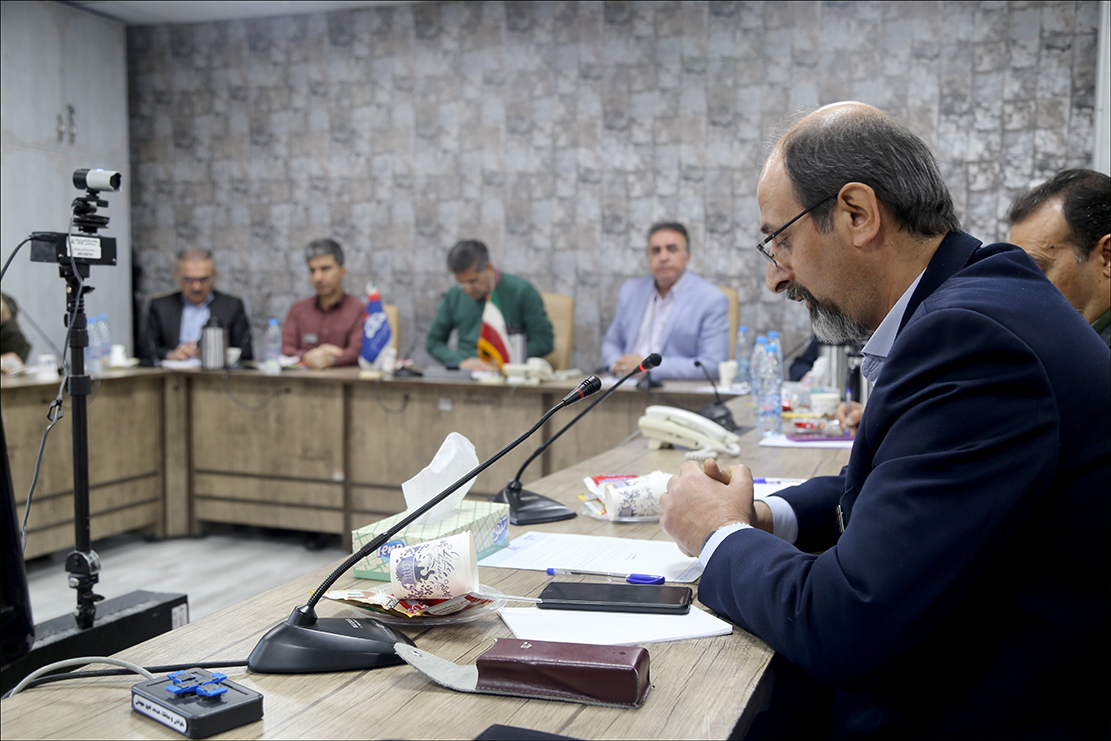 مدیرعامل سازمان با رییس و مدیران منطقه فارس به گفتگو نشست 11