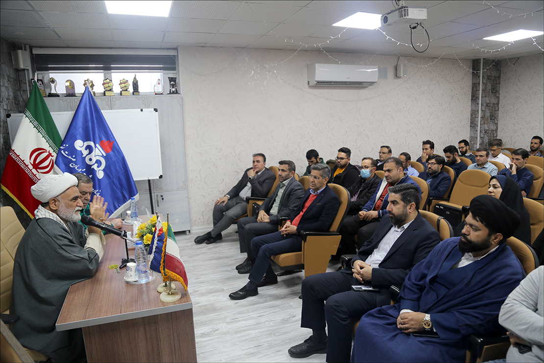 نشست جهاد تبیین با موضوع انتخابات در بهداشت و  درمان صنعت نفت فارس برگزار شد 1