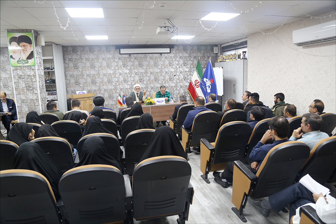 نشست جهاد تبیین با موضوع انتخابات در بهداشت و  درمان صنعت نفت فارس برگزار شد 2