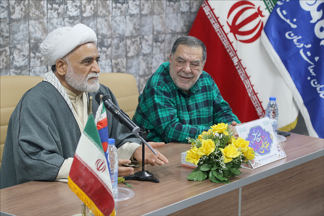 نشست جهاد تبیین با موضوع انتخابات در بهداشت و  درمان صنعت نفت فارس برگزار شد 5