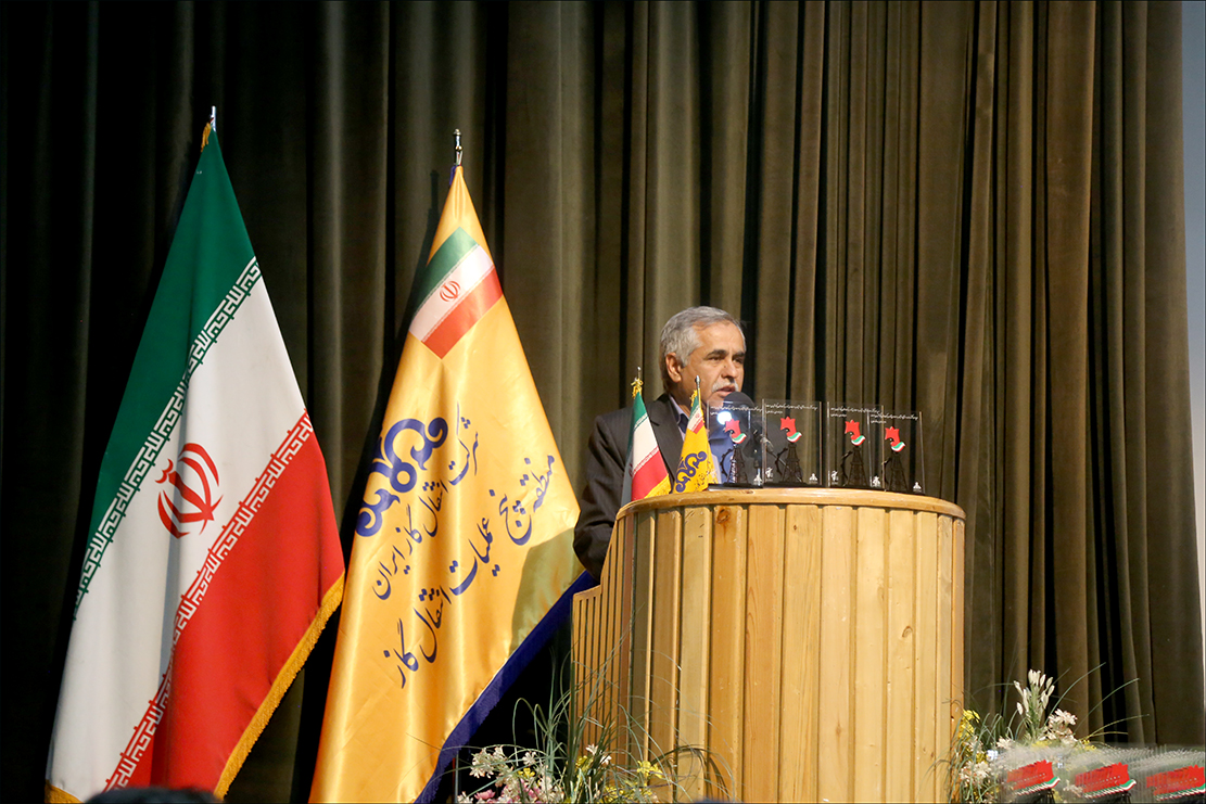 از فرزندان شهدای بهداشت و درمان صنعت نفت فارس تجلیل شد 1