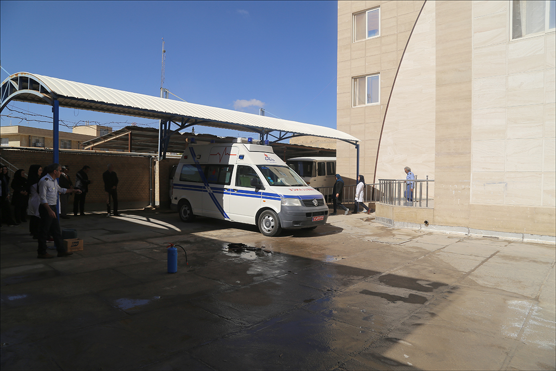 برگزاری مانور واکنش در شرایط اضطراری و بحران درمانگاه مرودشت بهداشت و درمان صنعت نفت فارس  5