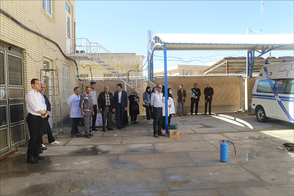 برگزاری مانور واکنش در شرایط اضطراری و بحران درمانگاه مرودشت بهداشت و درمان صنعت نفت فارس  6