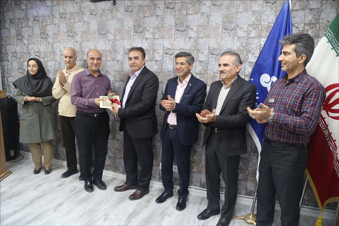 تجلیل از فرزندان شهدای بهداشت و درمان صنعت نفت فارس 10