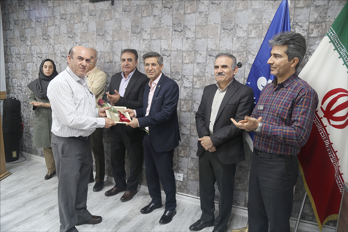 تجلیل از فرزندان شهدای بهداشت و درمان صنعت نفت فارس 11