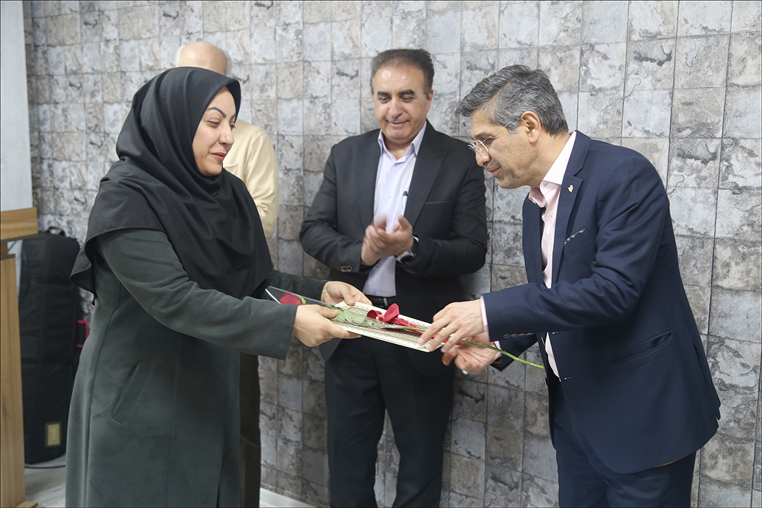 تجلیل از فرزندان شهدای بهداشت و درمان صنعت نفت فارس 18