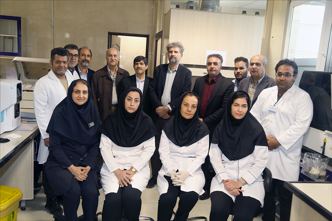 دیدار نوروزی رییس بهداشت و درمان از درمانگاه شماره 2 5